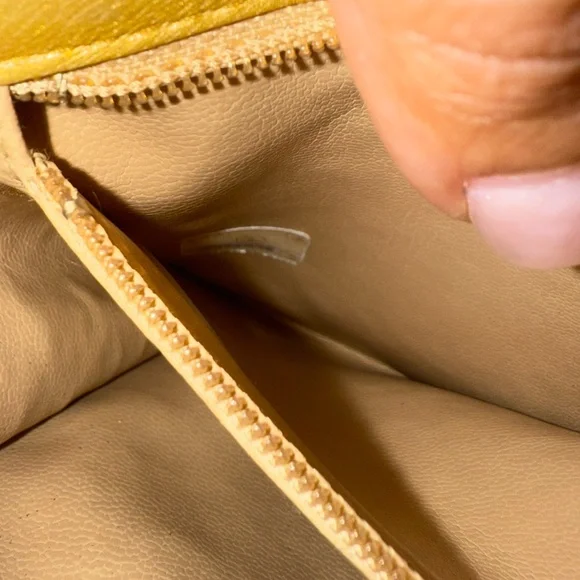 CHANEL Gold Quilted Crossbody Bag with Chain - Picture 6 of 12